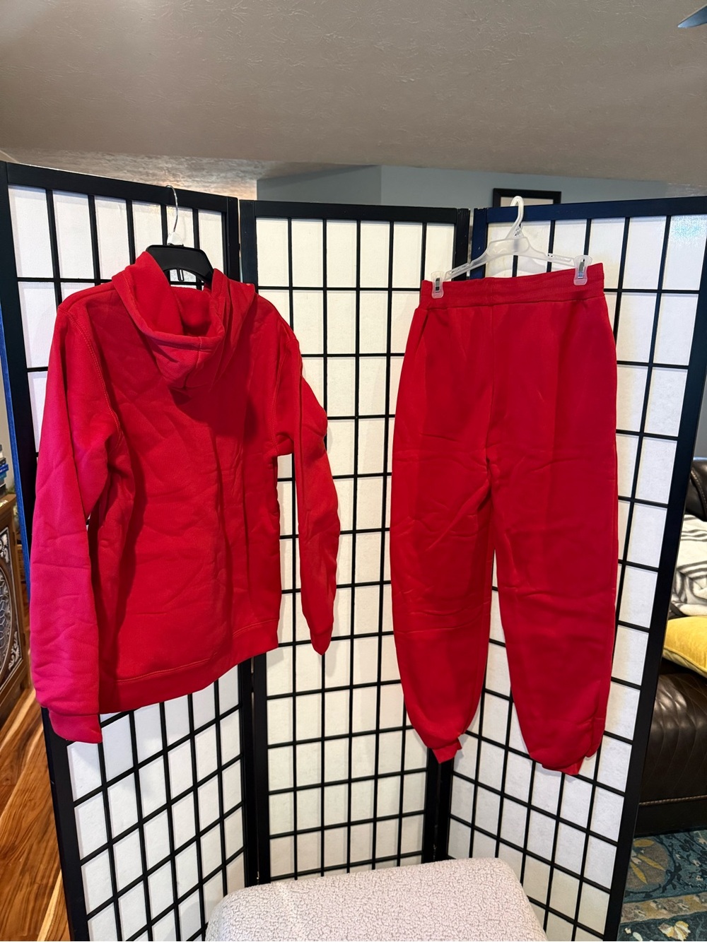 ❤️ Red Heartbeat Graphic Hoodie & Jogger Set | Size L‎ NWOT - Picture 4 of 6